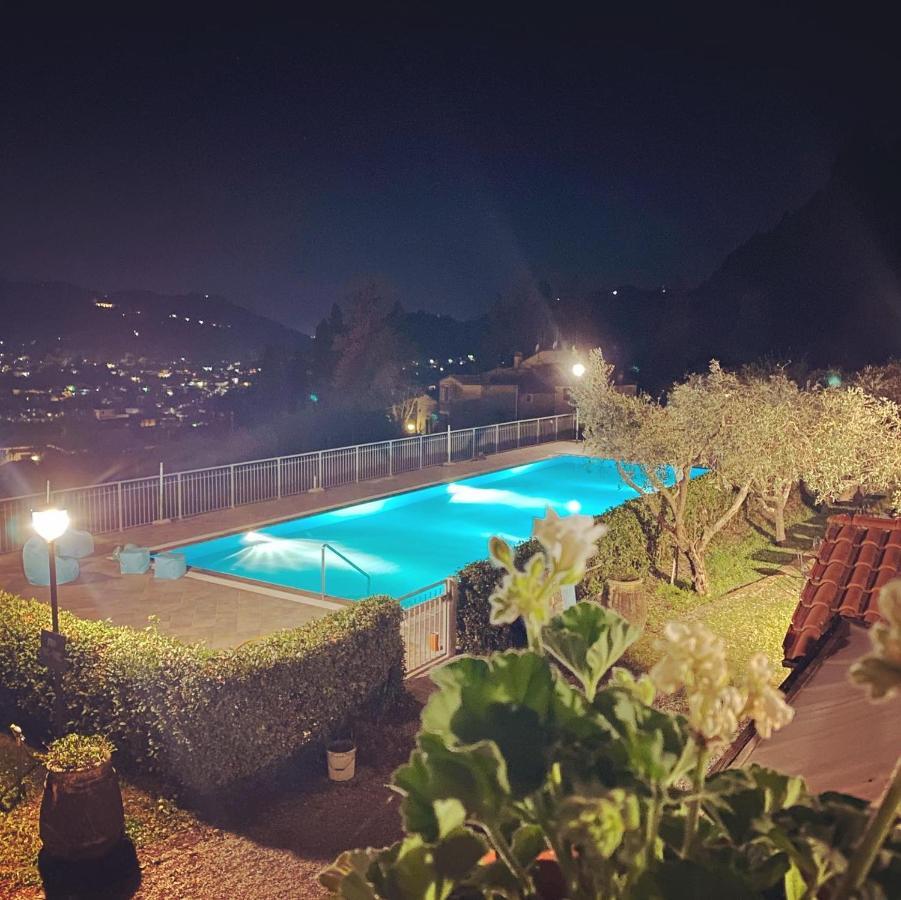 Sotto Il Cielo Di Toscana Appartamenti In Tenuta Only Adults No Pet Camaiore Bagian luar foto