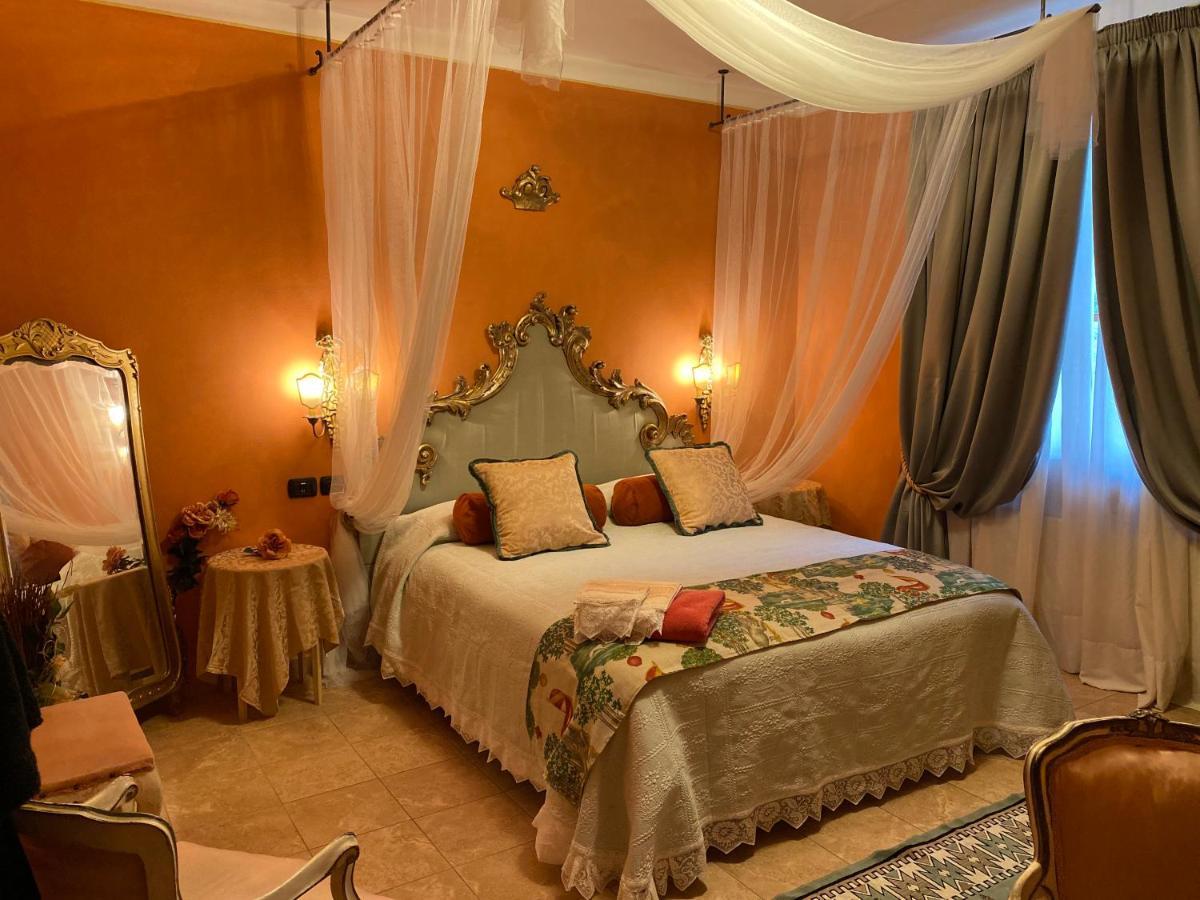 Sotto Il Cielo Di Toscana Appartamenti In Tenuta Only Adults No Pet Camaiore Bagian luar foto