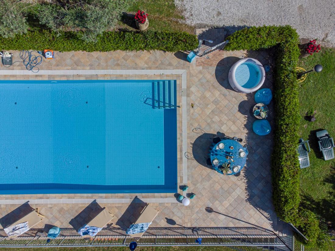 Sotto Il Cielo Di Toscana Appartamenti In Tenuta Only Adults No Pet Camaiore Bagian luar foto