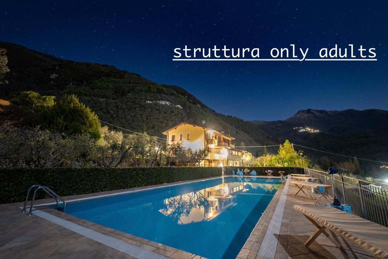 Sotto Il Cielo Di Toscana Appartamenti In Tenuta Only Adults No Pet Camaiore Bagian luar foto