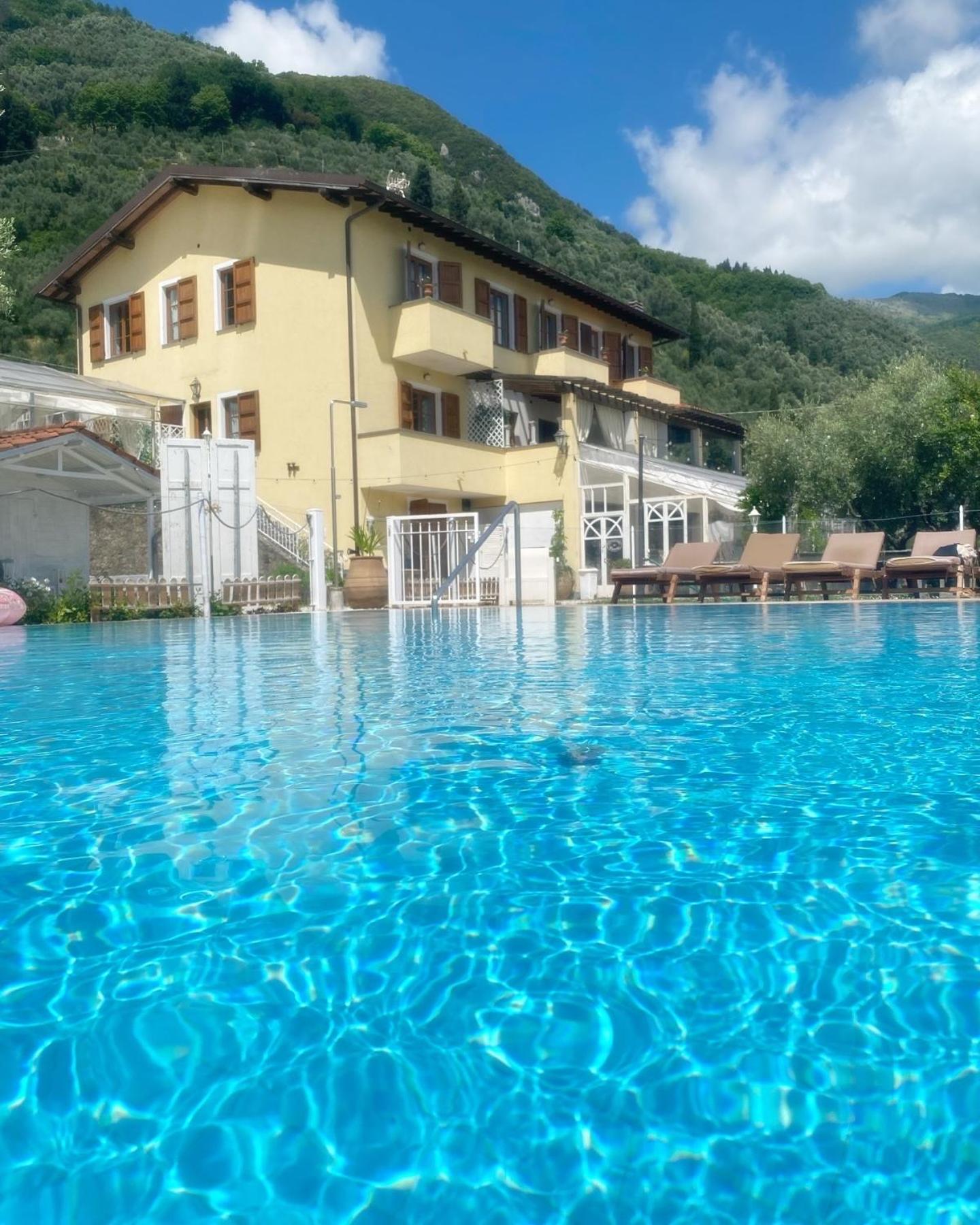 Sotto Il Cielo Di Toscana Appartamenti In Tenuta Only Adults No Pet Camaiore Bagian luar foto