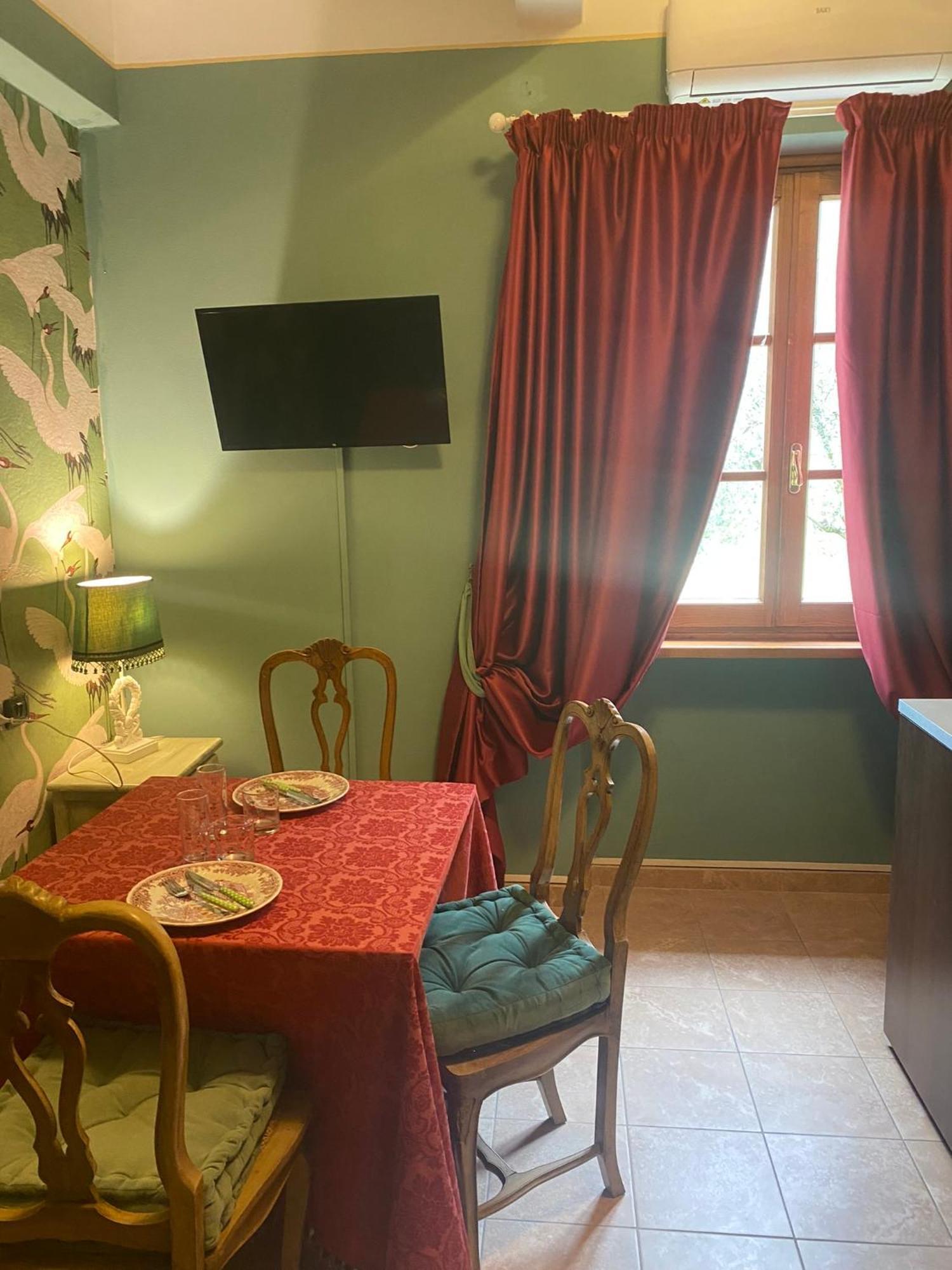 Sotto Il Cielo Di Toscana Appartamenti In Tenuta Only Adults No Pet Camaiore Bagian luar foto